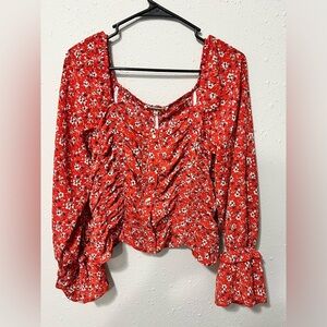 Gimmicks by BKE Red and White Puff Sleeve Ruched Blouse